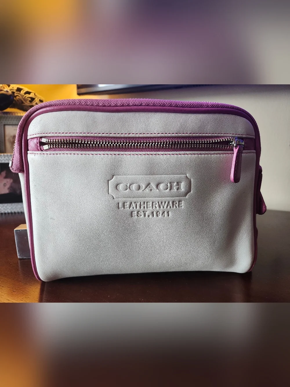 COACH Vintage White Leather Travel Pouch with Pink Trim. - Picture 2 of 10
